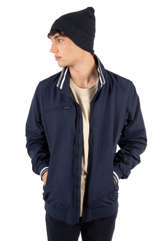 Cappello con risvolti