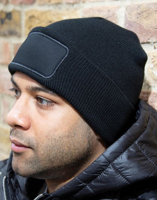 Klobige Mütze mit Frontpatch