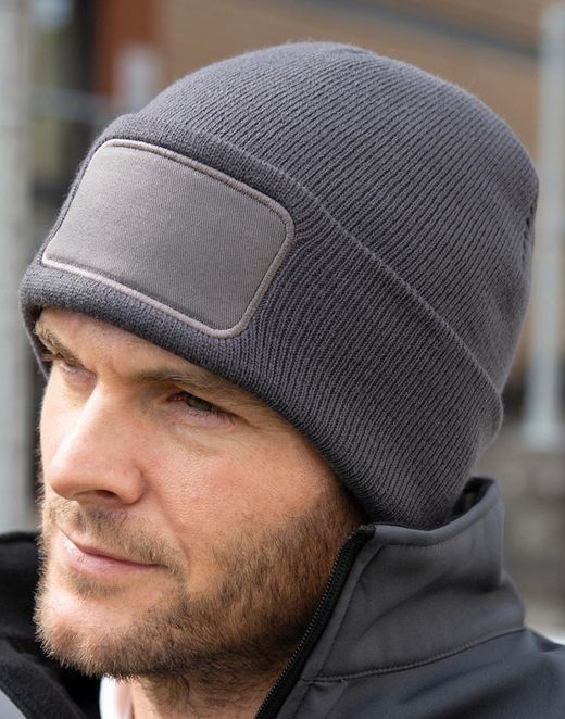 Klobige Mütze mit Frontpatch