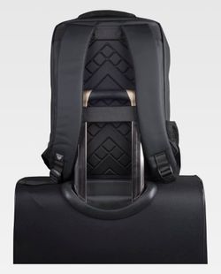 Mochila de color Negro | PROTECCIÓN