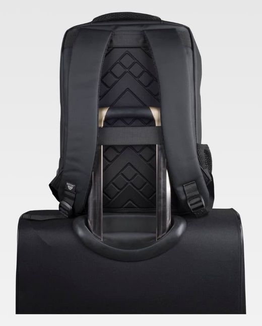 Mochila de color Negro | PROTECCIÓN