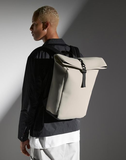 Mochila enrollable PU mate