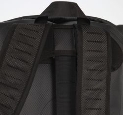 Mochila impermeable con compartimento para el casco