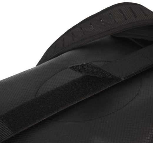Mochila impermeable con compartimento para el casco