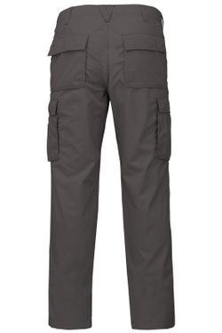 Leichte Herrenhose mit mehreren Taschen