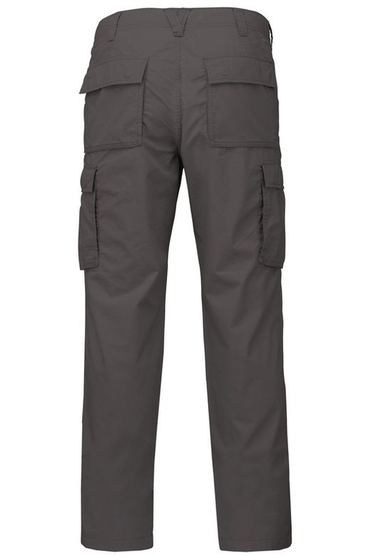 Leichte Herrenhose mit mehreren Taschen