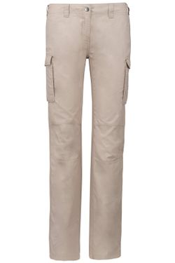 Leichte Damenhose mit mehreren Taschen