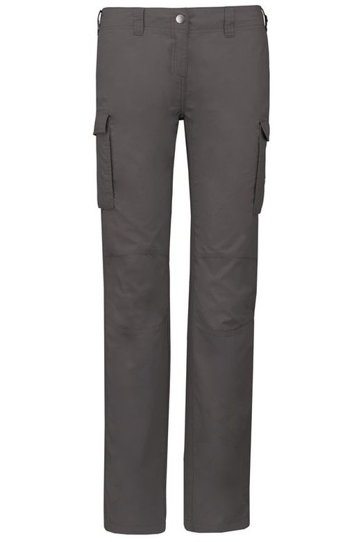 Leichte Damenhose mit mehreren Taschen