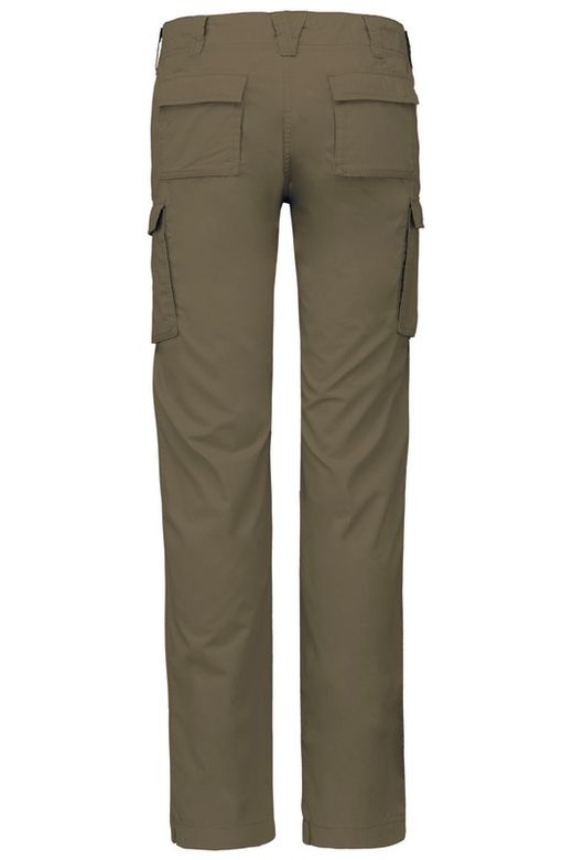 Leichte Damenhose mit mehreren Taschen