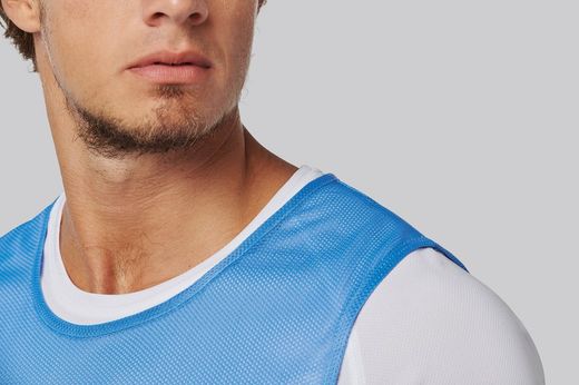 Multisport Markierungshemd. Aus leichtem Netzgewebe
