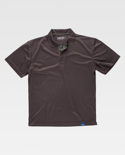 Camisa polo técnica de manga curta, combinada com as cores flúor Marrom