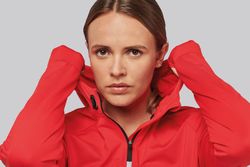 Sudadera deportiva capucha 1/4 cremallera