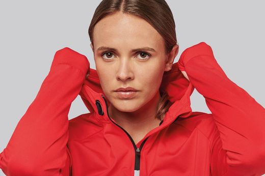Sudadera deportiva capucha 1/4 cremallera