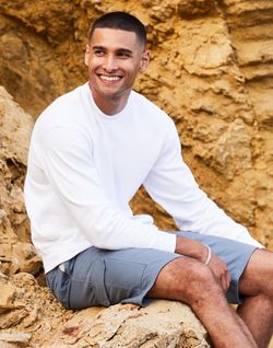 Klassisches Sweatshirt mit taillierten Ärmeln