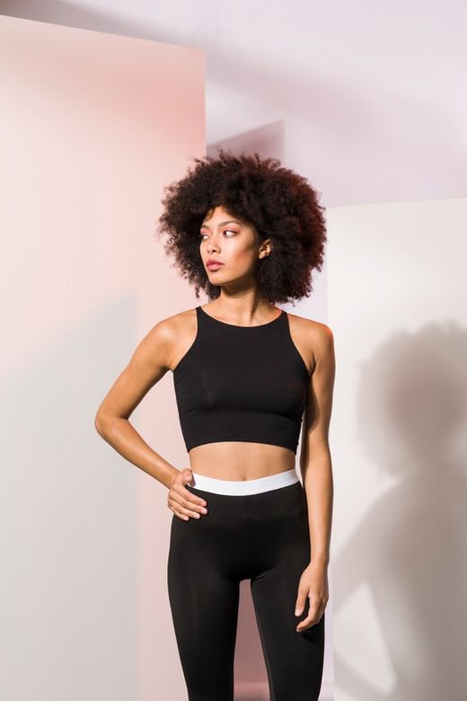 Short Top Woman