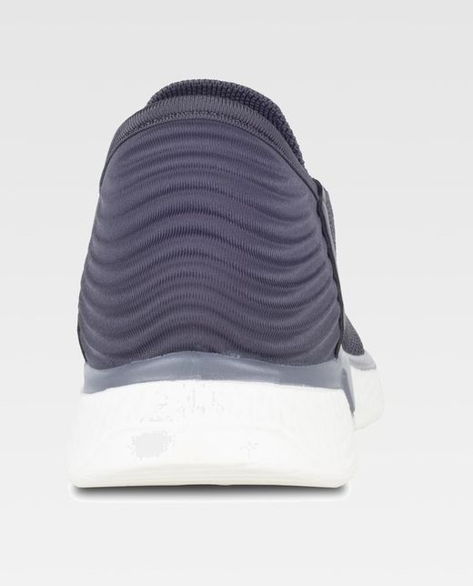 Zapatilla de color Gris
