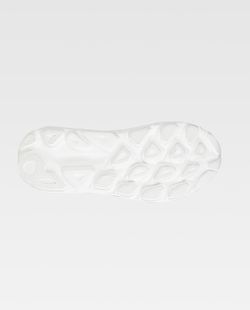 Zapatilla de color Negro