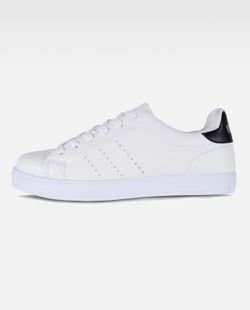 Sneaker mit passenden Schnürsenkeln EVA Sohle Weiß