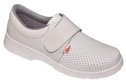 Klettverschlussschuh. Farbe Weiß