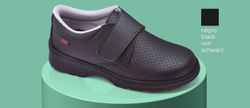 Schuh mit Klettverschluss, kalt und heiß bis zu 40 ° C waschbar, innen mit Mikrofaser geschnitten, hoch atmungsaktiv mit großer Fähigkeit zur Feuchtigkeitsaufnahme und zum schnellen Trocknen. Farbe Schwarz