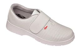 Zapato PERFORADO EN SU TOTALIDAD, HIPERVENTILADO y altamente TRANSPIRABLE Color Blanco