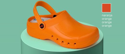 Ultralight EVA clog, latex free, monocoque, anatomical and non-slip.